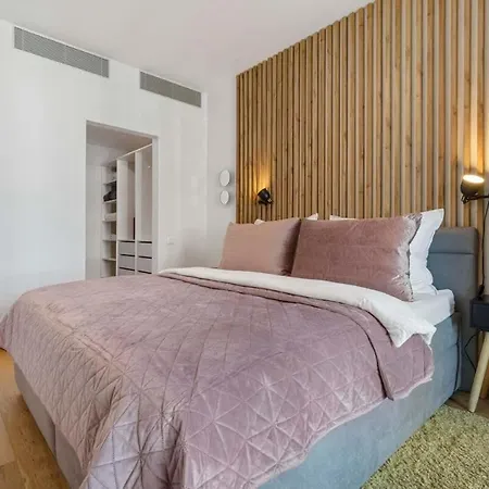 Skypark'S Elite Apartment * Bratislava